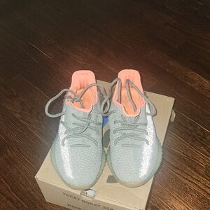Adidas Yeezy Boost 350 V2 Desert Sage Size 5